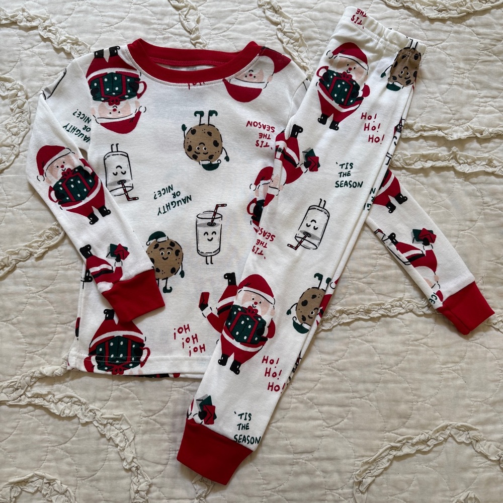 NWT CARTERS SANTA MILK & COOKIES PAJAMAS SET 4T